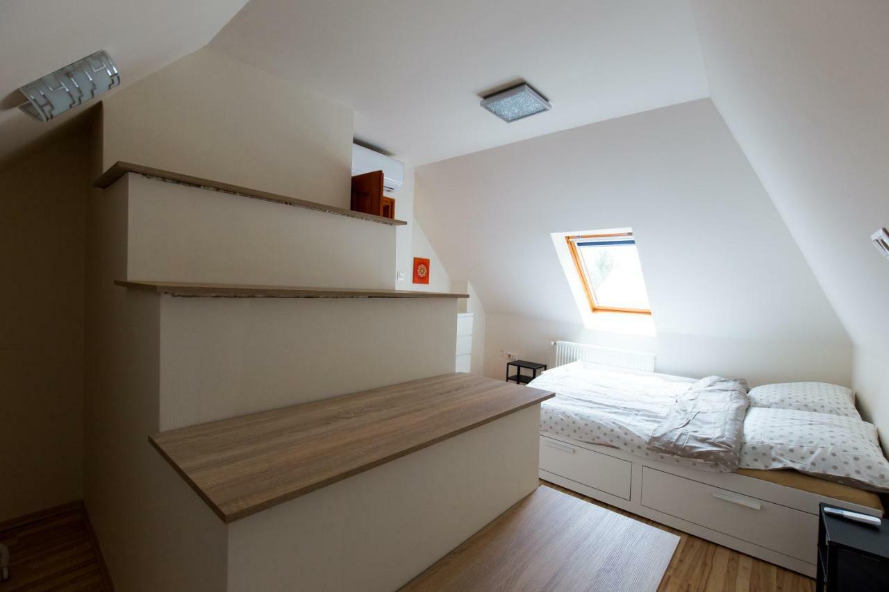 Two Towers Apartman Miskolc Bagian luar foto