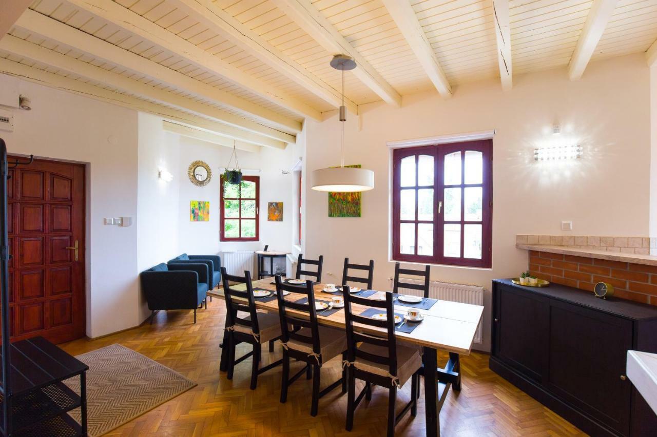 Two Towers Apartman Miskolc Bagian luar foto